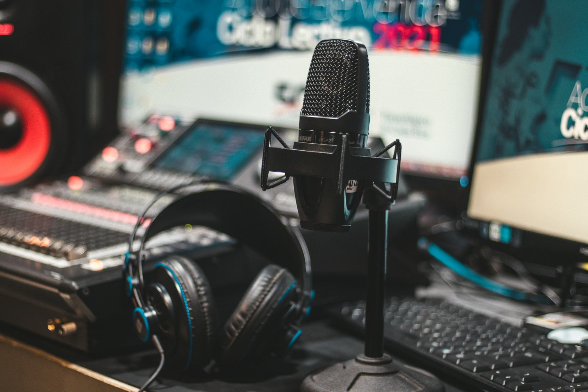 jose-leon-KKGrSzM_QQw-unsplash